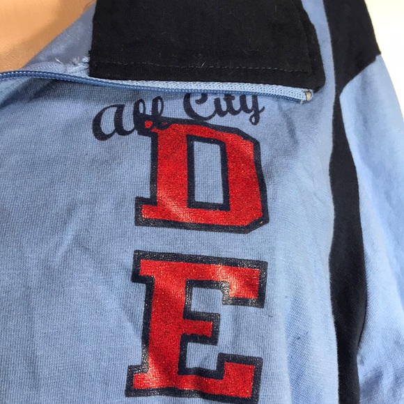 Looney Toons “Devils” Tasmanian Devil Jacket ♥️🌈 - Picture 3 of 8